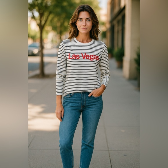 Las Vegas Long Sleeve Tee, Medium - Picture 2 of 14
